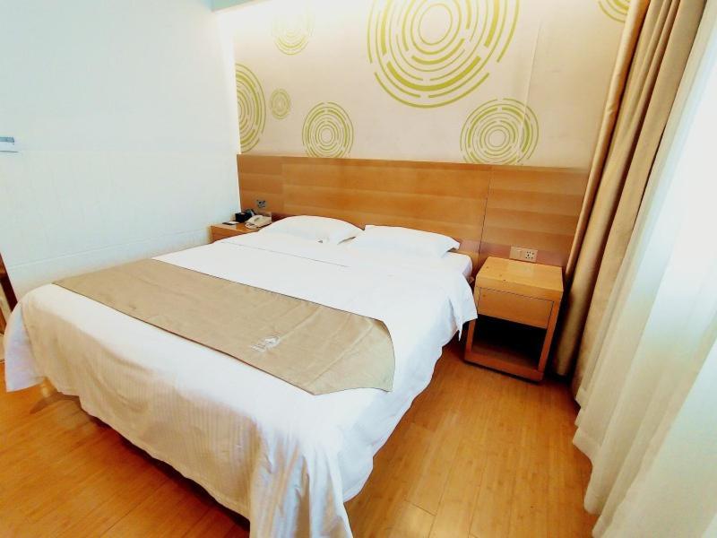 Greentree Inn Jiangxi Fuzhou Gandong Bridge Express Hotel Extérieur photo